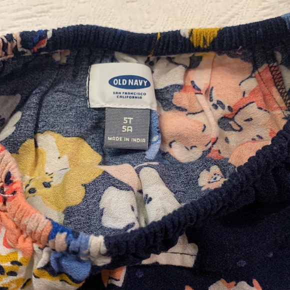 Navy blue floral girls dress size 5T - Picture 3 of 3